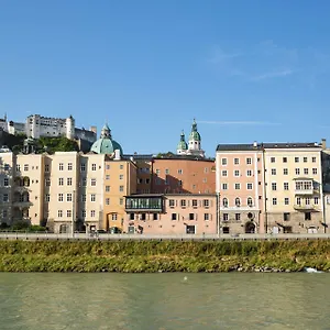 Radisson Blu Altstadt מלון